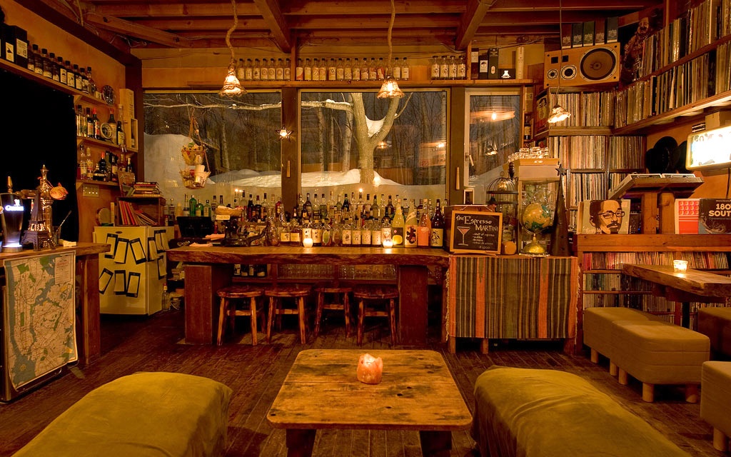 201501-w-coolest-apres-ski-bars-bar-gyu-niseko