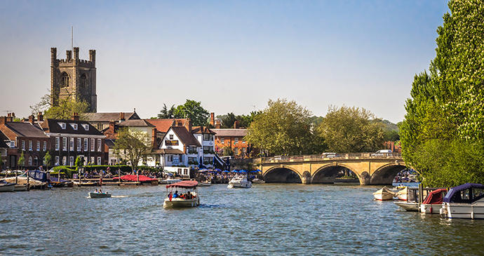 henley_bridge_chilterns_Sharad_Raval_shutterstock