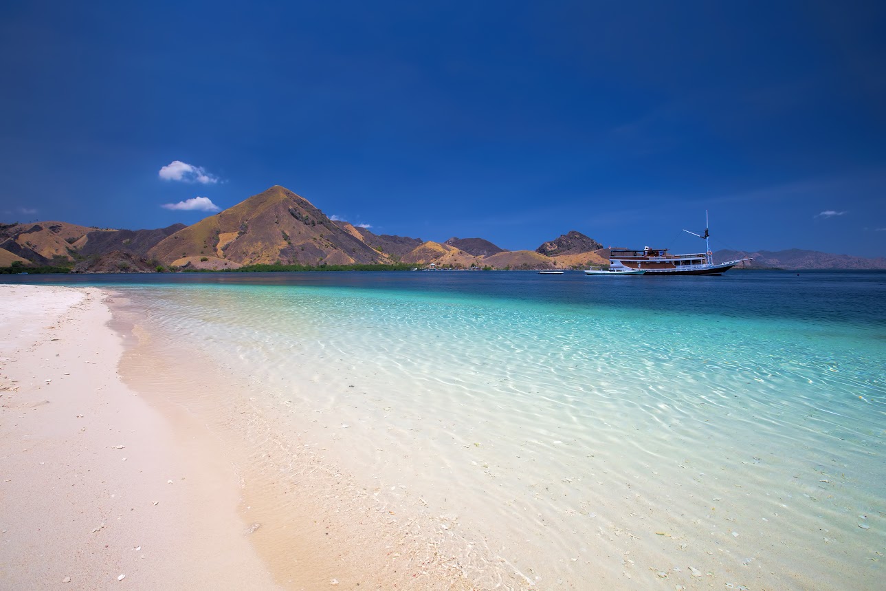 Flores Indonesia Sailing blue sea beach view